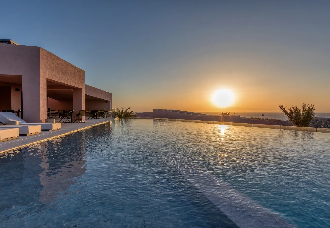 Luxury Hotel in Santorini