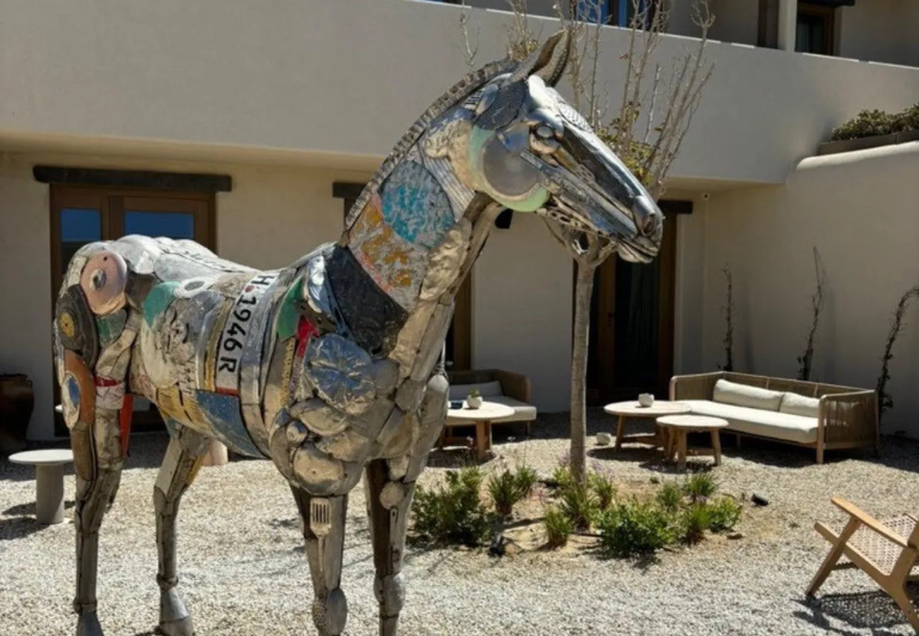 Hotel with Art in Mykonos